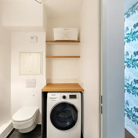 Pied A Terre V96 * Versailles